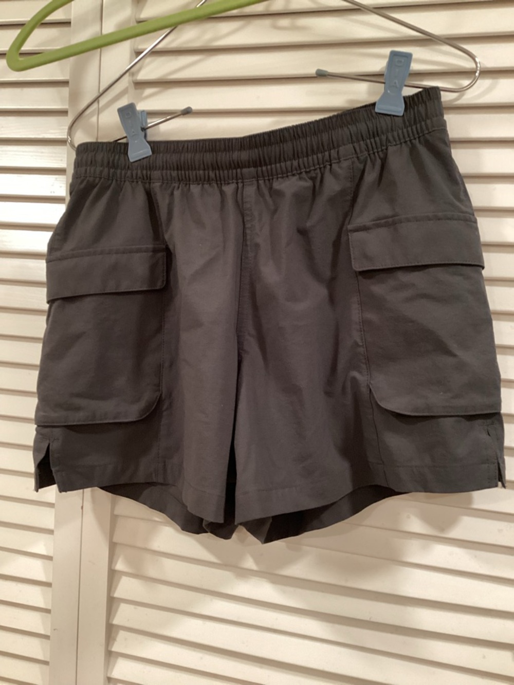 Columbia PFG  Sportswear Chill Creek Cargo Shorts in Gray XS NWOT